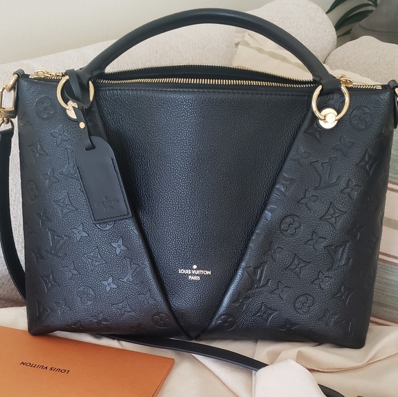 Louis Vuitton Handbags - 🚫SOLD 🚫